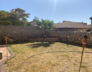 228 Ferinand Court - Photo Thumbnail 20