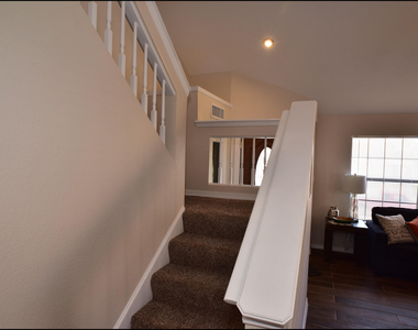 7229 Canyon Run Drive - Photo Thumbnail 31