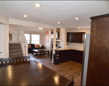 7229 Canyon Run Drive - Photo Thumbnail 19