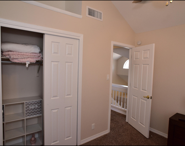 7229 Canyon Run Drive - Photo Thumbnail 35