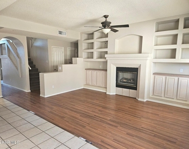 12604 Sun Terrace Avenue - Photo Thumbnail 7