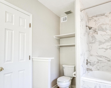 5672 Costa Blanca Place - Photo Thumbnail 14