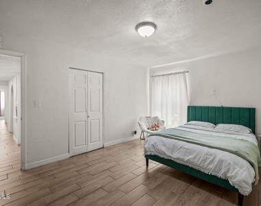2805 Grant Avenue - Photo Thumbnail 17