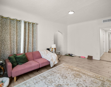 2805 Grant Avenue - Photo Thumbnail 5
