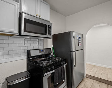 2805 Grant Avenue - Photo Thumbnail 12