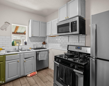 2805 Grant Avenue - Photo Thumbnail 11