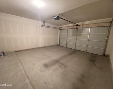 408 La Puesta Drive - Photo Thumbnail 21