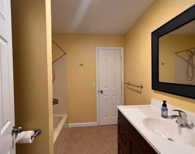 223 Flanders Road - Photo Thumbnail 6