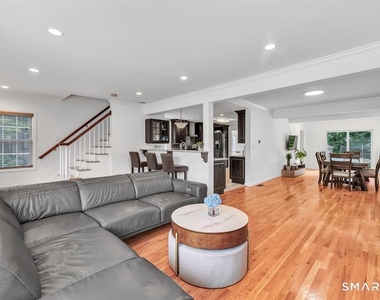 171 Henderson Road - Photo Thumbnail 6