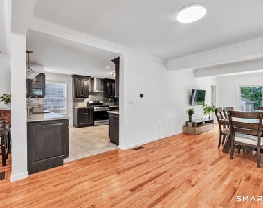171 Henderson Road - Photo Thumbnail 7