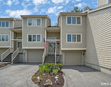 12 Boulevard Drive - Photo Thumbnail 15