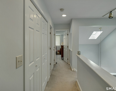 12 Boulevard Drive - Photo Thumbnail 8