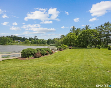 12 Boulevard Drive - Photo Thumbnail 18