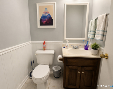 400 Main Street - Photo Thumbnail 10