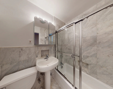 440 East 78th Street #2D - Photo Thumbnail 6