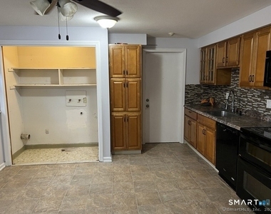 72 Colony Street - Photo Thumbnail 2