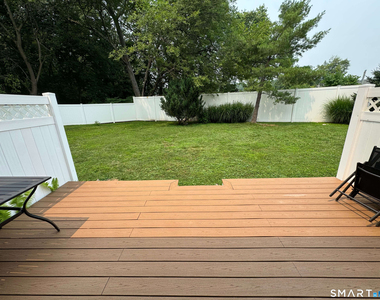 566 Newfield Avenue - Photo Thumbnail 18