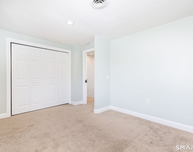 101 Cedar Hollow Drive - Photo Thumbnail 13