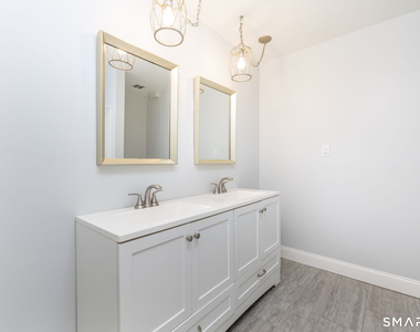 101 Cedar Hollow Drive - Photo Thumbnail 16