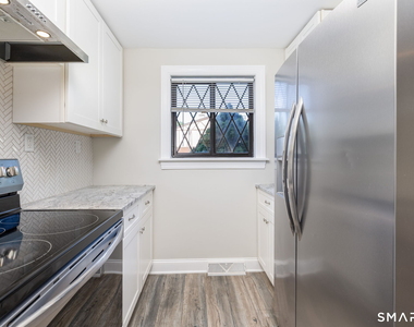 101 Cedar Hollow Drive - Photo Thumbnail 3