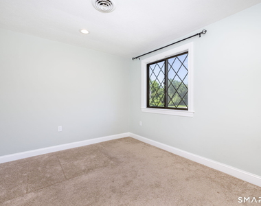 101 Cedar Hollow Drive - Photo Thumbnail 18