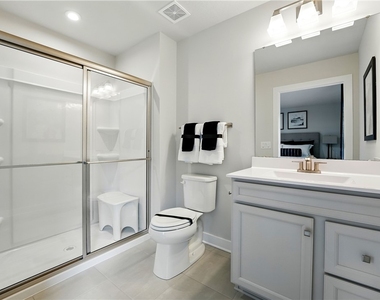 102 Bristlecone Court - Photo Thumbnail 20