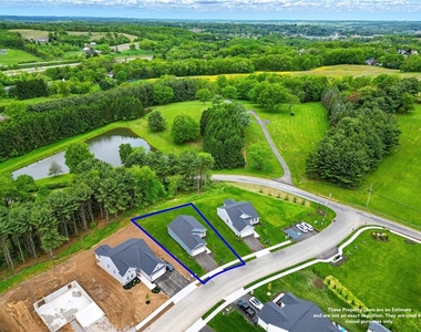 102 Bristlecone Court - Photo Thumbnail 36