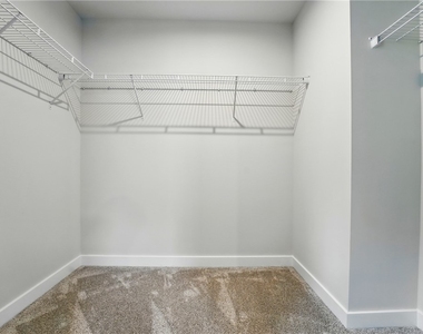102 Bristlecone Court - Photo Thumbnail 21