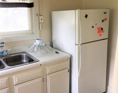 1040 Allison Avenue - Photo Thumbnail 1