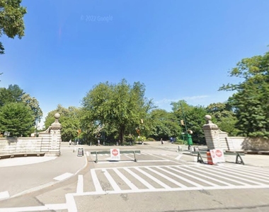 63 East 90th Street - Photo Thumbnail 7