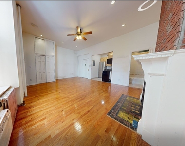 63 East 90th Street - Photo Thumbnail 4
