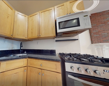 63 East 90th Street - Photo Thumbnail 1
