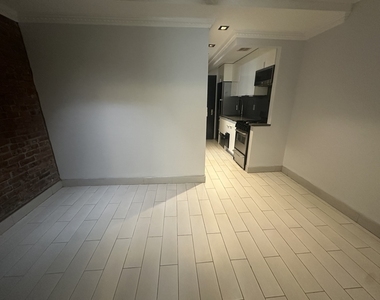 221 East 11th Street - Photo Thumbnail 4