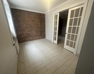 221 East 11th Street - Photo Thumbnail 2