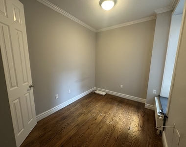 202 East 13th Street - Photo Thumbnail 7