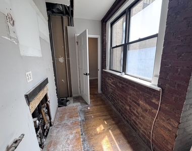 410 East 13th Street - Photo Thumbnail 2