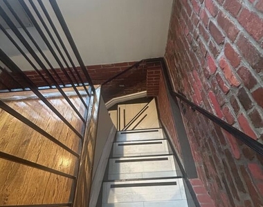 410 East 13th Street - Photo Thumbnail 5