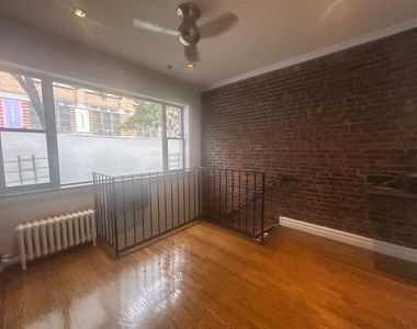 410 East 13th Street - Photo Thumbnail 3