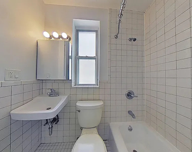214 East 85th Street - Photo Thumbnail 4