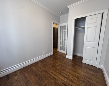 416 East 13th Street - Photo Thumbnail 2