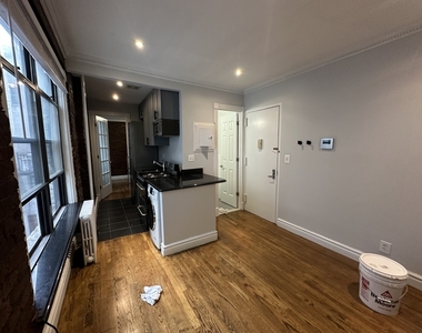 416 East 13th Street - Photo Thumbnail 1