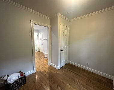 416 East 13th Street - Photo Thumbnail 2