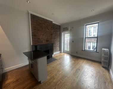 53 Leroy Street - Photo Thumbnail 3