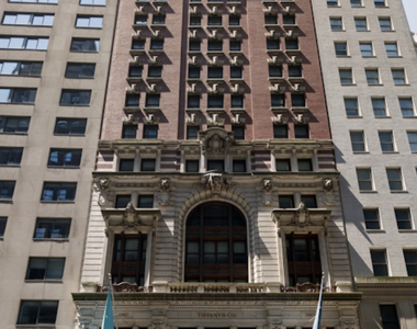 Wall Street - Photo Thumbnail 12