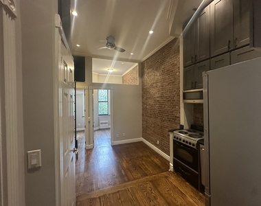 234 West 14th Street - Photo Thumbnail 2