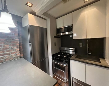 115 Mulberry Street - Photo Thumbnail 2