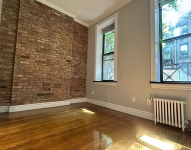 246 Mott Street - Photo Thumbnail 1