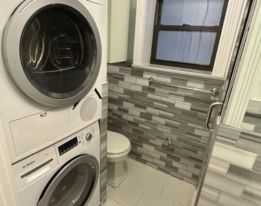 246 Mott Street - Photo Thumbnail 5