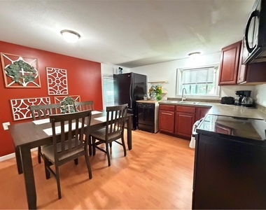 117 Pollard Avenue - Photo Thumbnail 4