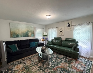 117 Pollard Avenue - Photo Thumbnail 9